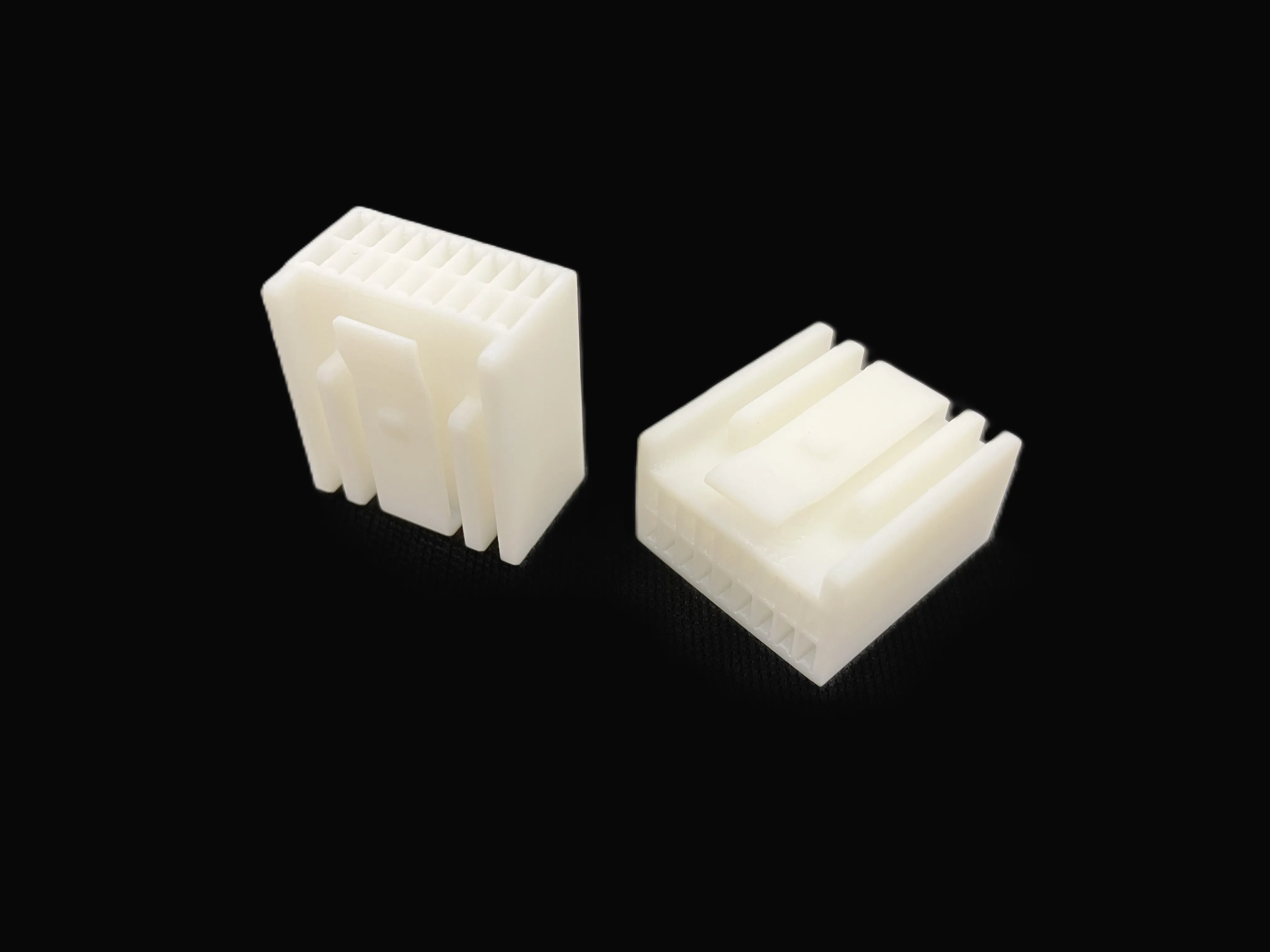 画像：コネクタサンプル