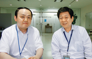 画像：プロモーションサービス部課長 森田 規文 氏（左）とシニアコンサルタント 中村 典正 氏（右）