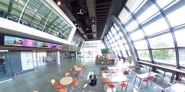 画像:360°の画像で学内の魅力を発信