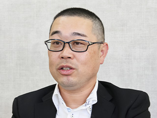 甲府通運株式会社  業務課 係長 中村 進 様