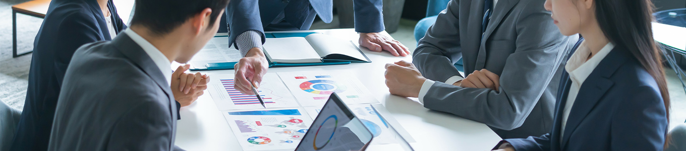 画像：企業が注目！インタラクティブホワイトボード（電子黒板）とは？メリットから効果、活用方法まで解説！