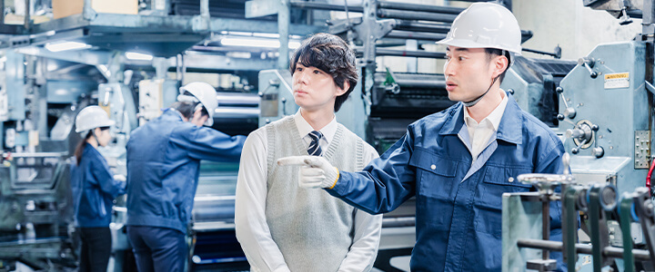 AGVによる自動倉庫の実現が向いている企業の特徴