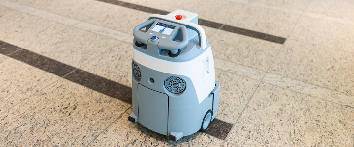 業務用清掃ロボットのメリットは？市場規模や導入事例を紹介