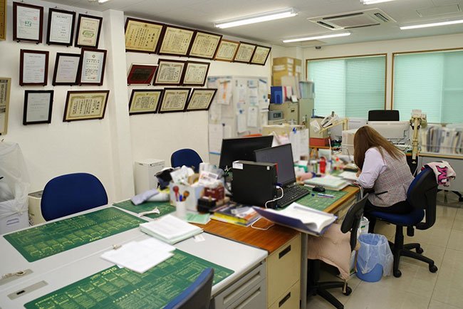 株式会社日吉空調の事務室