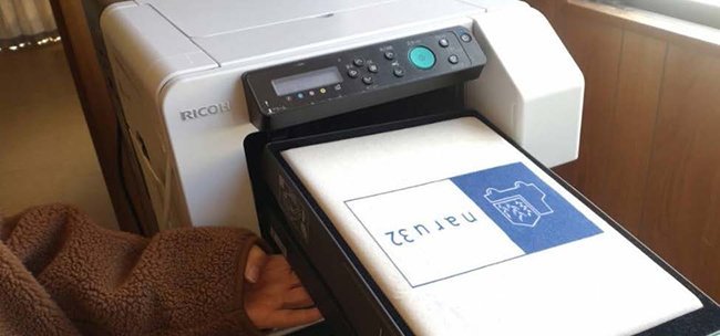 無地のトートバッグにnaru32ロゴを印刷（ホームページから）
