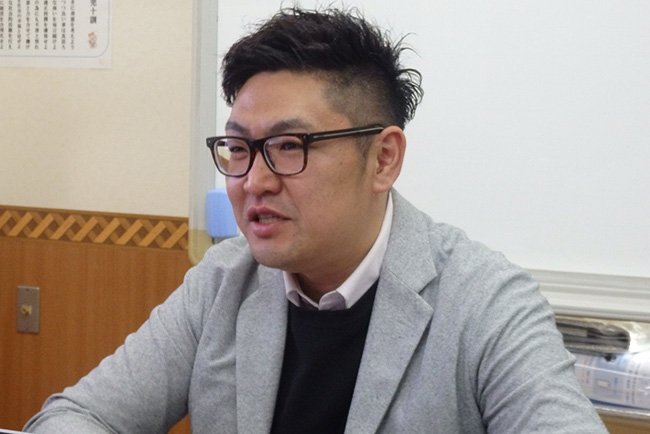 内田光則代表取締役社長は製造部分と運送部分の一体化を完結することで「『最も頼りになる会社』という状況を確立する」と語る