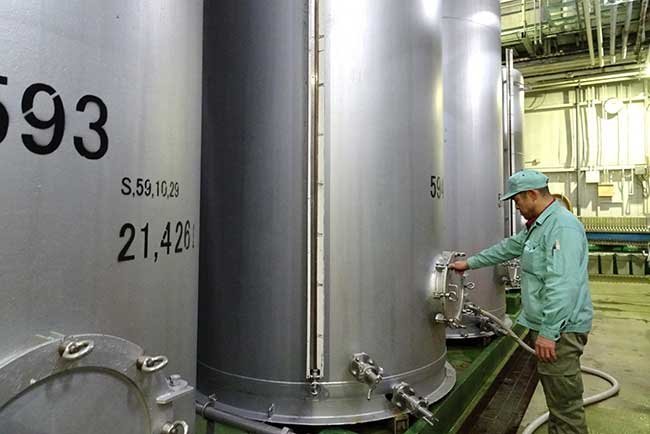 タンクを冷却する水を冷やすための、地中熱ヒートポンプシステムが2025年春に稼働を始めた