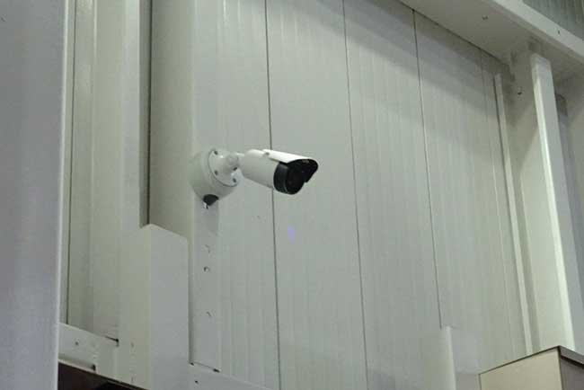 高性能監視カメラの設置でガイドは心理的プレッシャーなしに説明に集中できるようになった