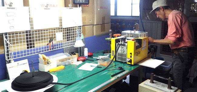 荷崩れ防止バンドの製造現場