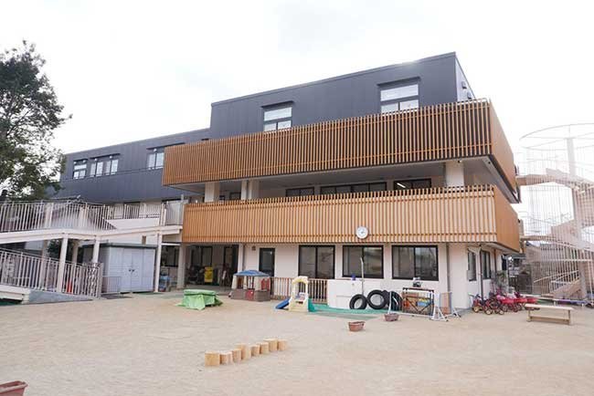 連島こども園の新園舎の外観
