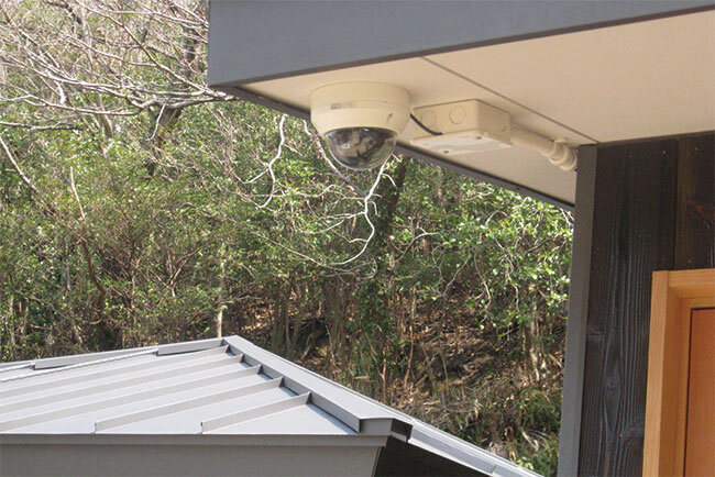 ペット霊園内に設置しているセキュリティカメラ