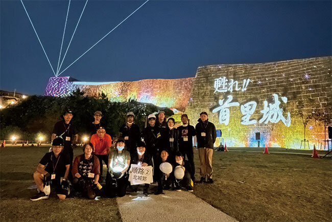 沖縄の制作チームに協力した首里城のプロジェクションマッピング