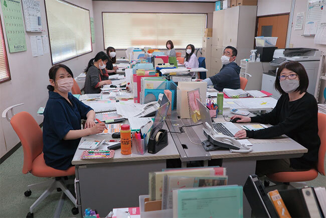 本社社員は女性が多い