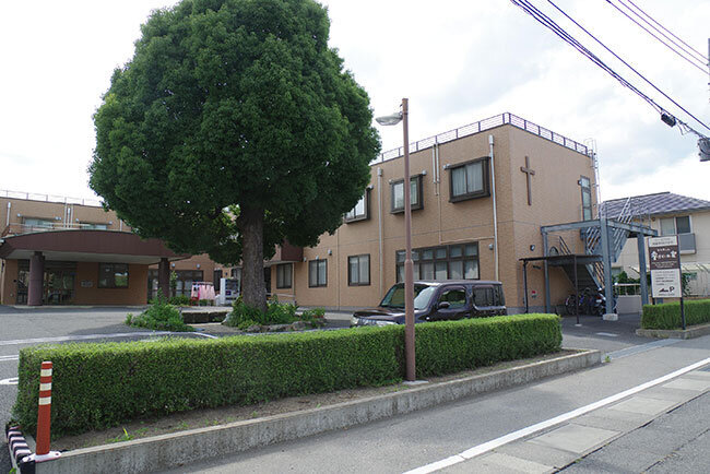 医療法人弘和会ケアホーム愛（まな）の家