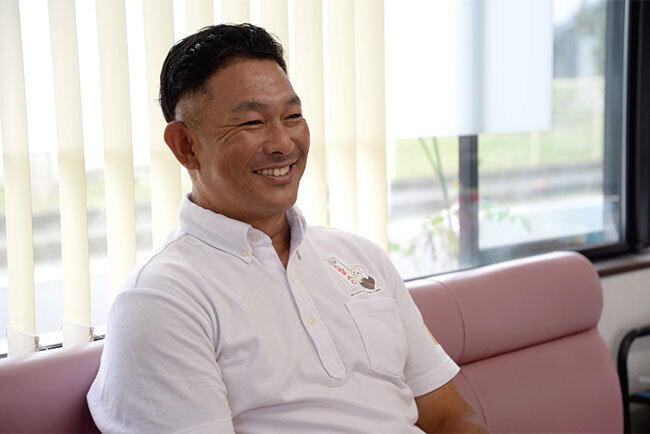 中学卒業の頃、父の病を契機に将来会社を継ぐことを決意した金井田貴社長。新しいソリューションに常に関心を寄せている。