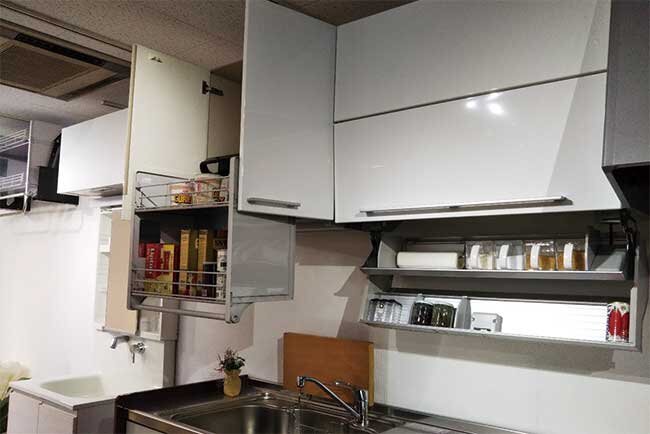 昇降機能付きキャビネット