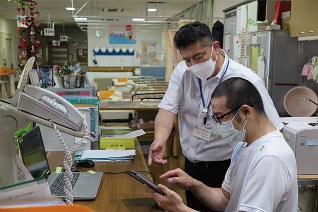 タブレットのデータは利用者のケアに欠かせない