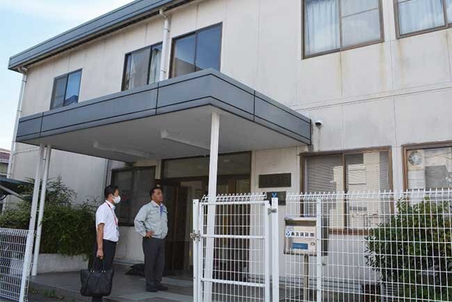 奥友建設社屋玄関。近く建て替えられ、ICT化も一段と推進される