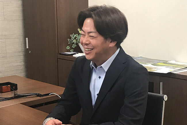 「良いタイミングで竣工できた」と話す市川社長