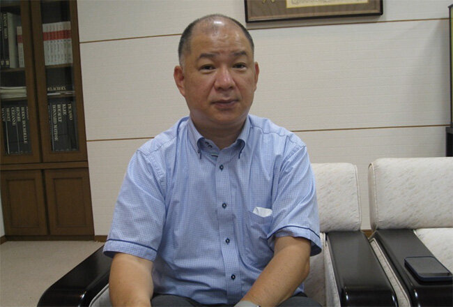 営業本部企画開発課の小串慎一広報課長