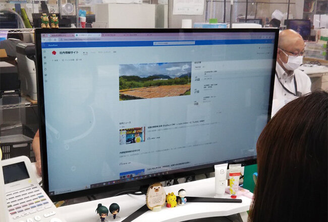 中田食品の社内ポータルサイト