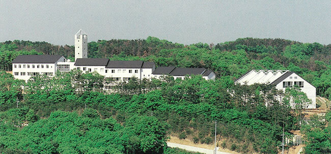 山村女子短期大学（現山村学園短期大学）