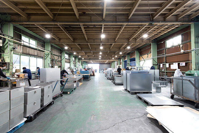 工場内に無線LANを配置し、IoT、ICT化を推進。