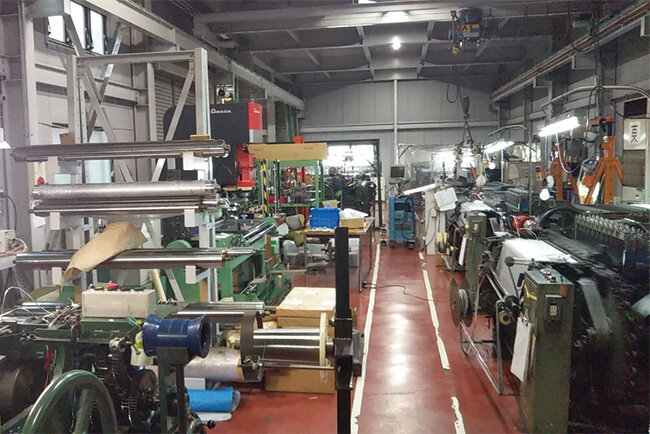 八尾金網製作所の生産工場の様子
