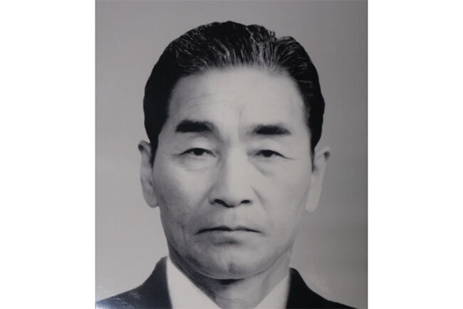 創業者の吉野寿郎氏