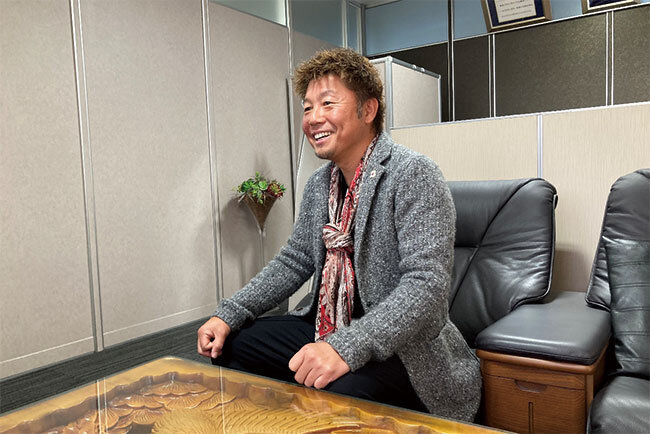 仕事に厳しいながらも社員思いの側面も併せ持つ吉野社長