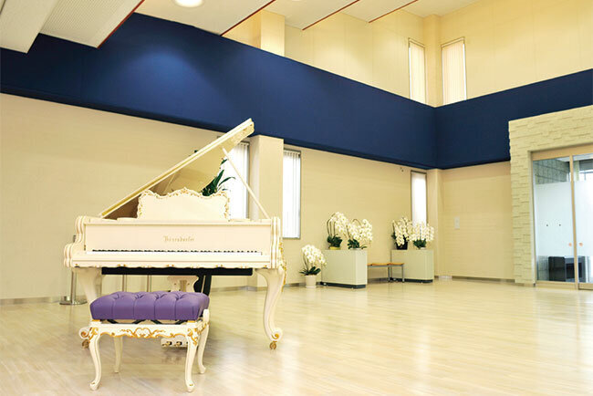 2014年に完成した新社屋にある貸ホール「Natural Hall」は地域住民の文化活動の拠点となっている