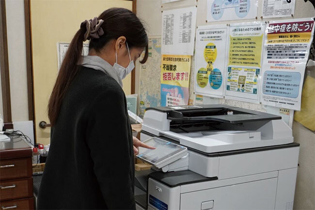 複合機のスキャン機能を活用して紙文書をデジタル化