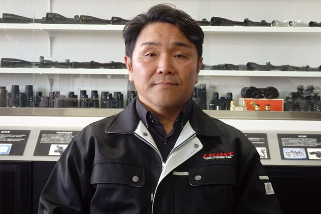 「諏訪から世界トップへ」に向けて、並々ならぬ意欲を示すライト光機製作所の岩波雅富社長