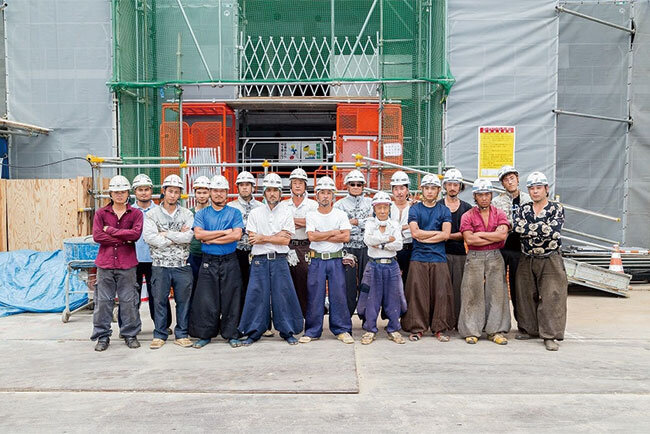 同社従業員の勤怠管理システムの導入は今後の課題だ