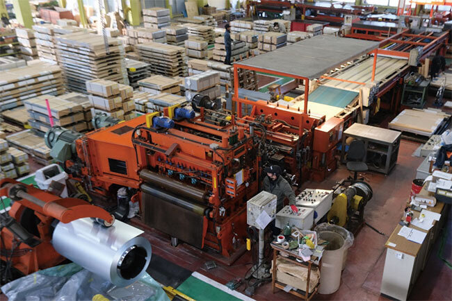 ヒヤリハットを防止し、労災をなくすための動画マニュアルが求められる作業現場