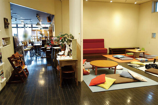 「チェレステ」の内部