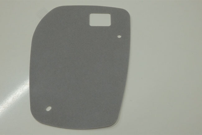 国内外で生産されるSUBARUの全車種のドアミラーに装着されている両面テープ