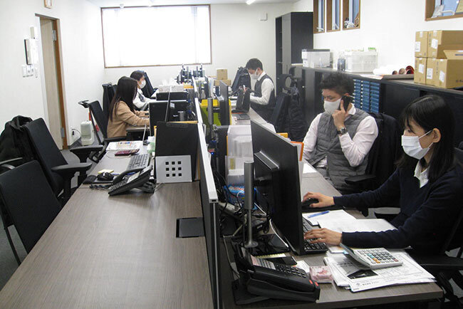 若い社員が中心のメディクロホーム。働き方改革が一気に進んだ