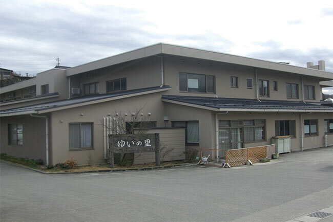 ゆいの里の本部や特養などがある建物