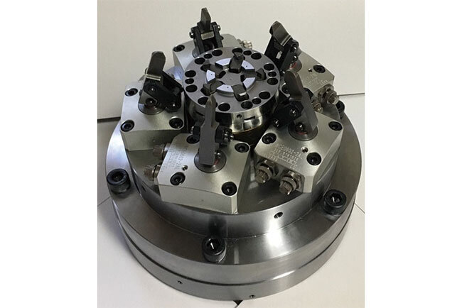 ナノテックが開発した製品『コンビネーション マノクランプ』