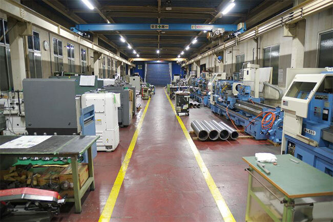 大栄製作所の工場内