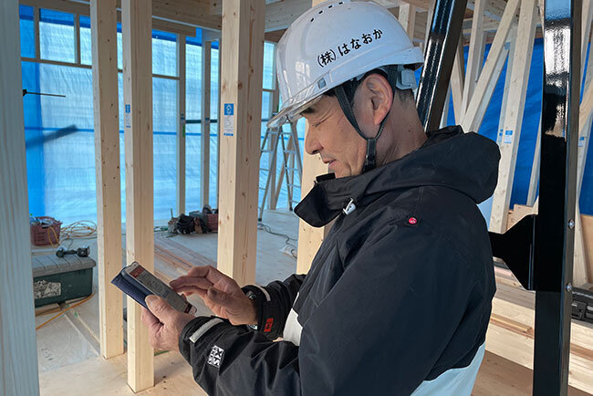 べテラン社員も素早く操作してコミュニケーション