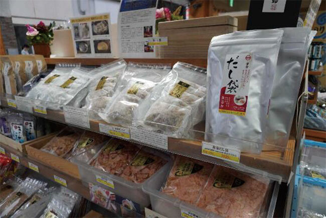 丸一で販売しているだしの商品