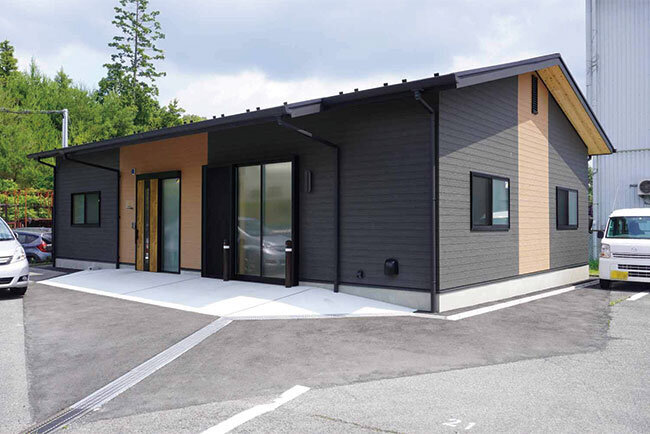 就労継続支援B型事業所「ワークサポートひなた」の外観