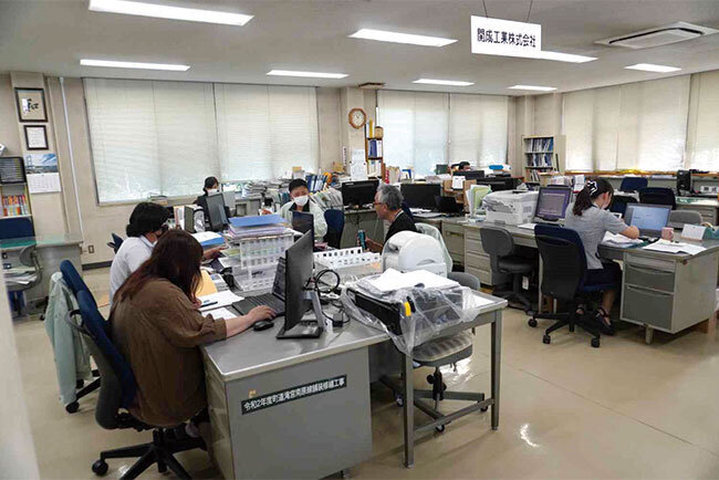 開成工業のオフィスの様子