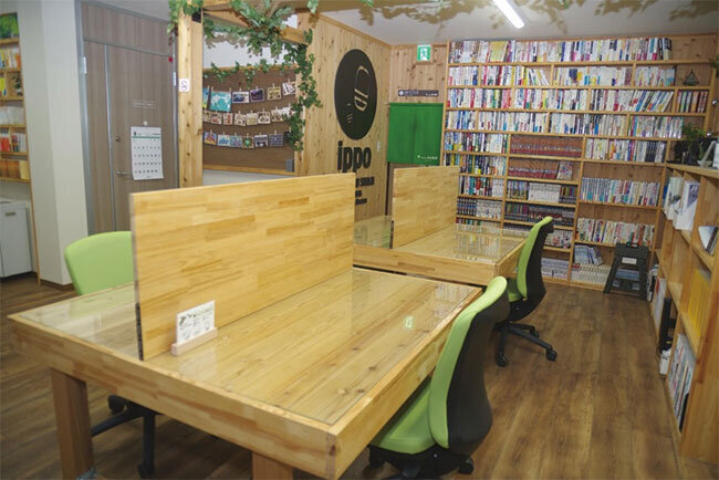 シェアオフィス「ippo」のコワーキングスペース
