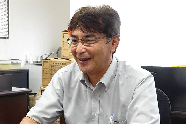 自動車学校の運営について語る澁澤所長