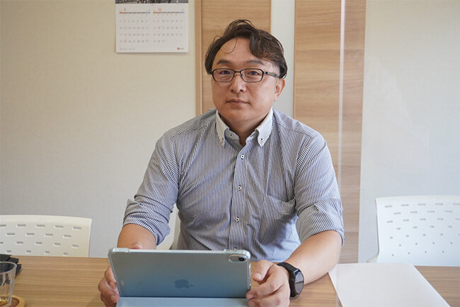 中山善継代表取締役