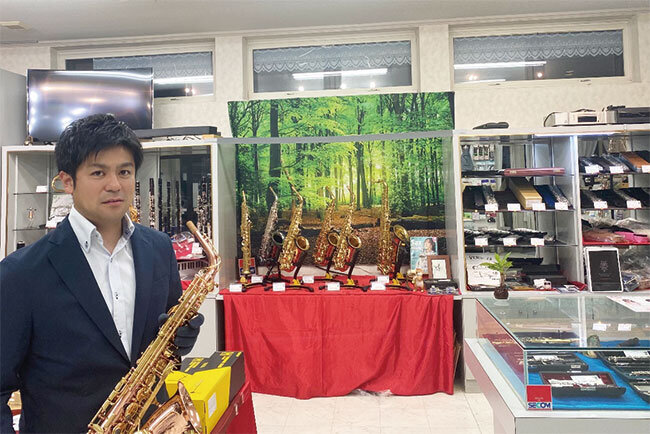 業務管理の改善に向けて最初に伝票業務の改革に踏み切ったと話す音楽の森ヴァースの菅原裕音副社長