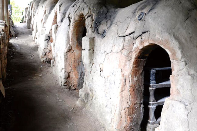 東日本大震災により損壊した後「益子参考館震災再建基金」によってよみがえった登り窯